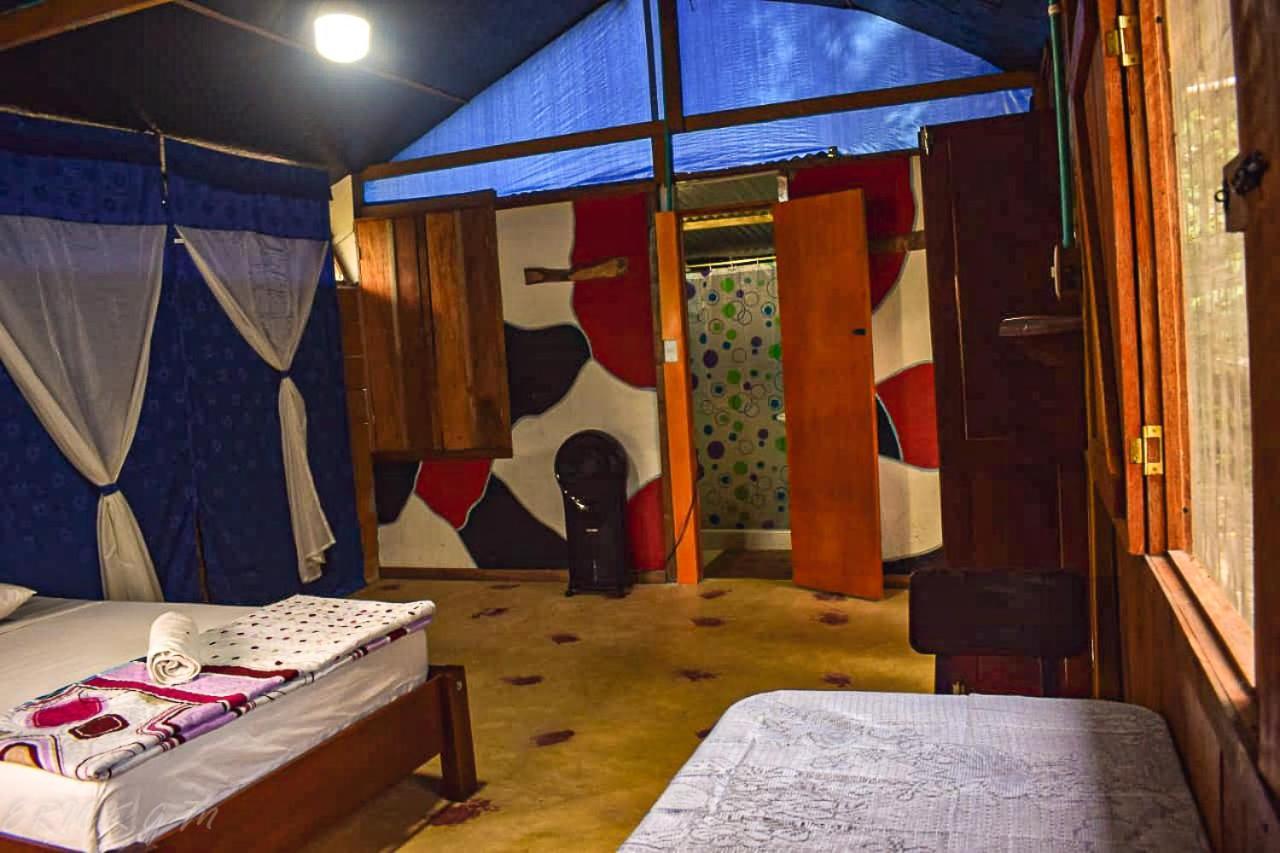 Hostal Cano Nevera La Macarena ภายนอก รูปภาพ