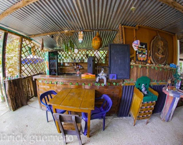 Hostal Cano Nevera La Macarena ภายนอก รูปภาพ